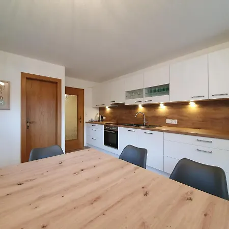 Apartament Haus Lisa *